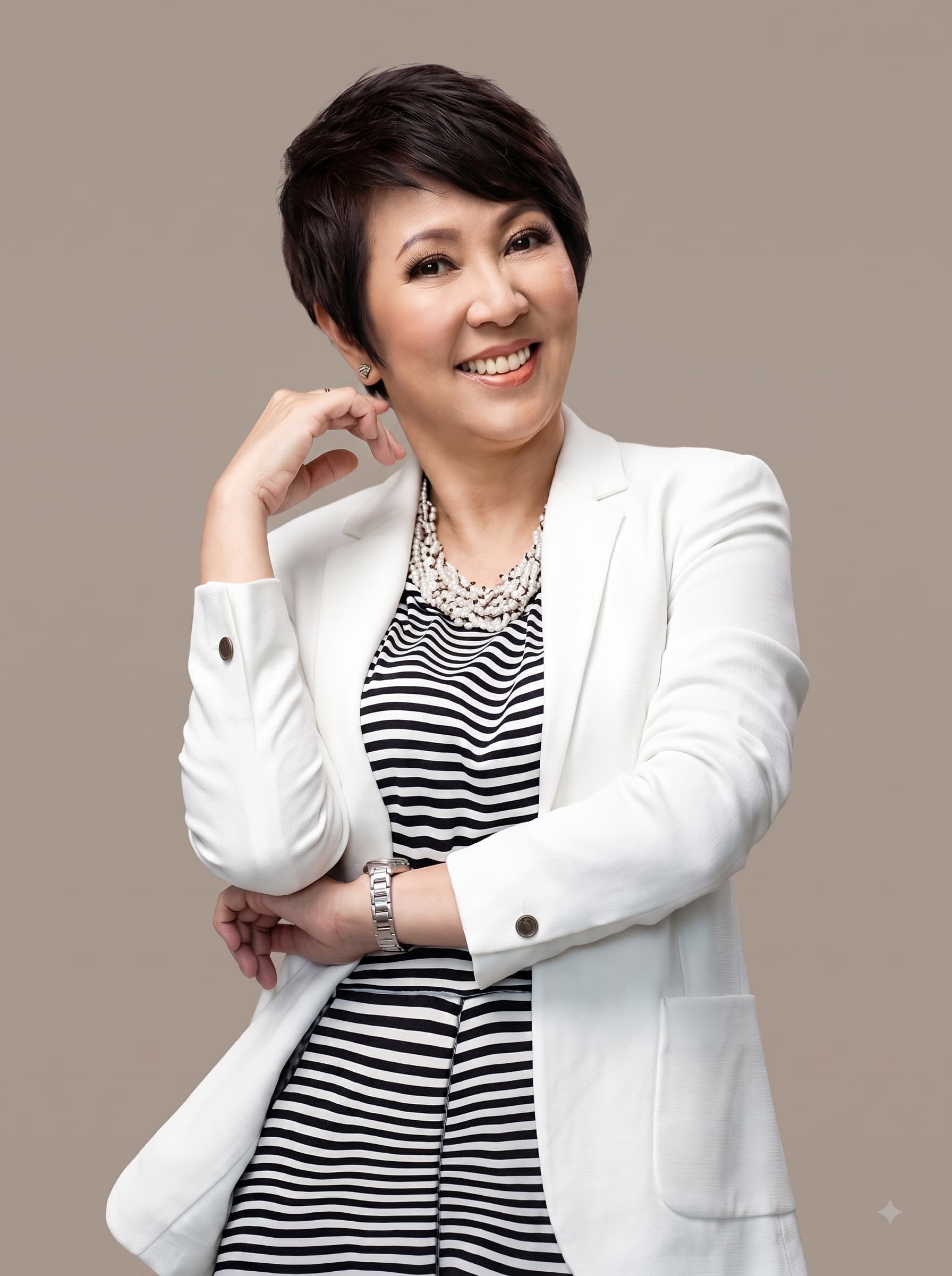 Dareena, founder of d'reena beauty
